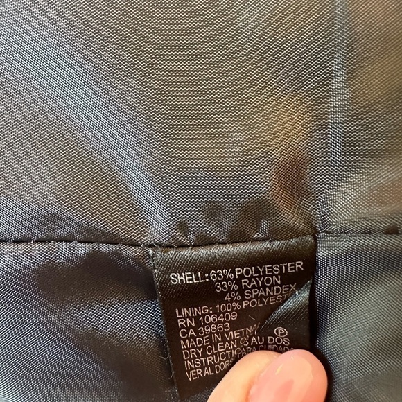 Tahari ASL Blazer Jacket Navy with Gold buttons & zipper pockets women’s sz 4P - Picture 9 of 13